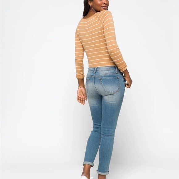 NWT VIGOSS Thompson Tomboy Mid Rise Jean/ INDIGO - Picture 2 of 5